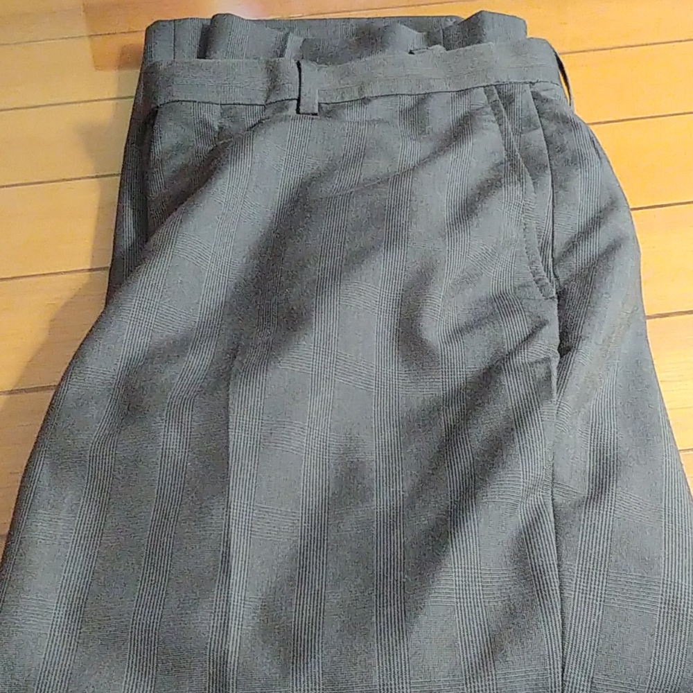 Nwot gray dress pants - Picture 1 of 2